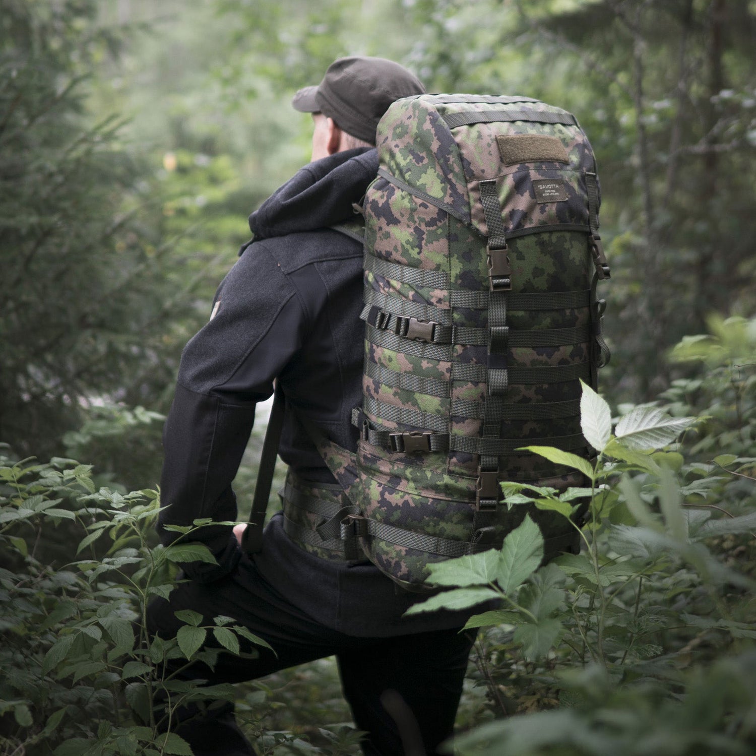 Jääkäri L - Available in different colors. Woodland camo seen in the picture.